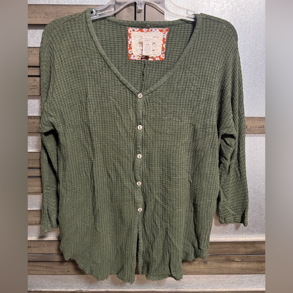 Westbound Green Ribbed 3/4 Sleeve Button Down Shirt